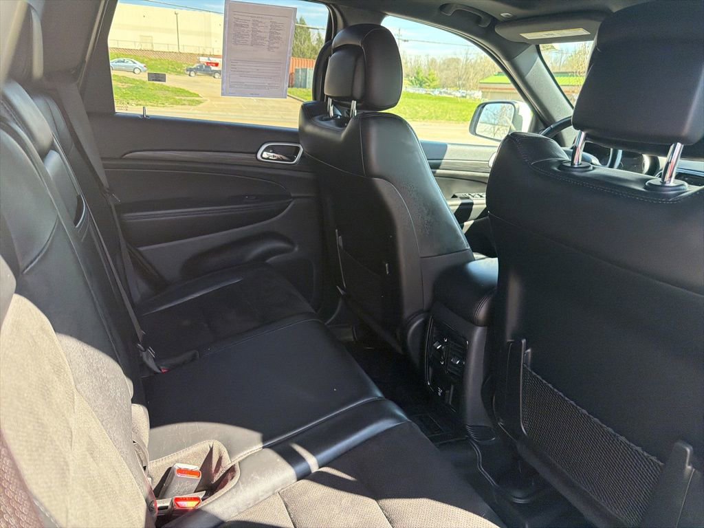 Used 2020 Jeep Grand Cherokee Altitude image 14