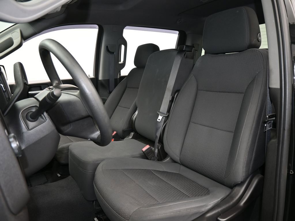 Used 2020 Chevrolet Silverado 1500 Custom w/ Custom Value Package image 10