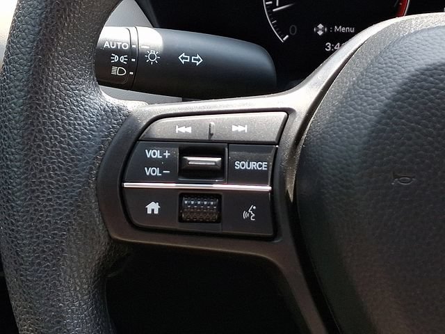 Certified 2023 Honda HR-V LX image 22