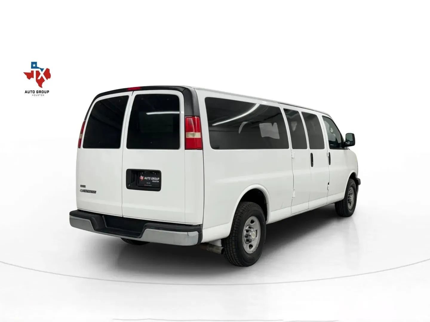 Used 2012 Chevrolet Express 3500 LT w/ LT Preferred Equipment Group image 7