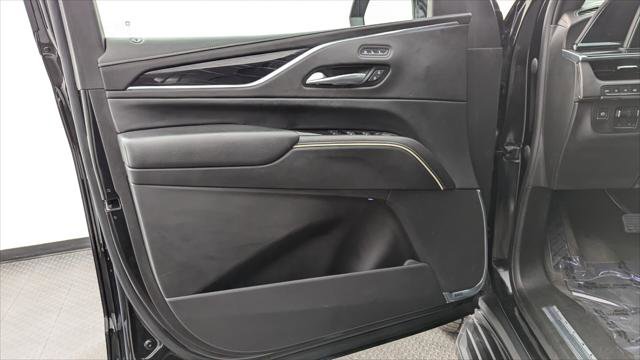 Used 2023 Cadillac Escalade Sport AWD/4WD image 13