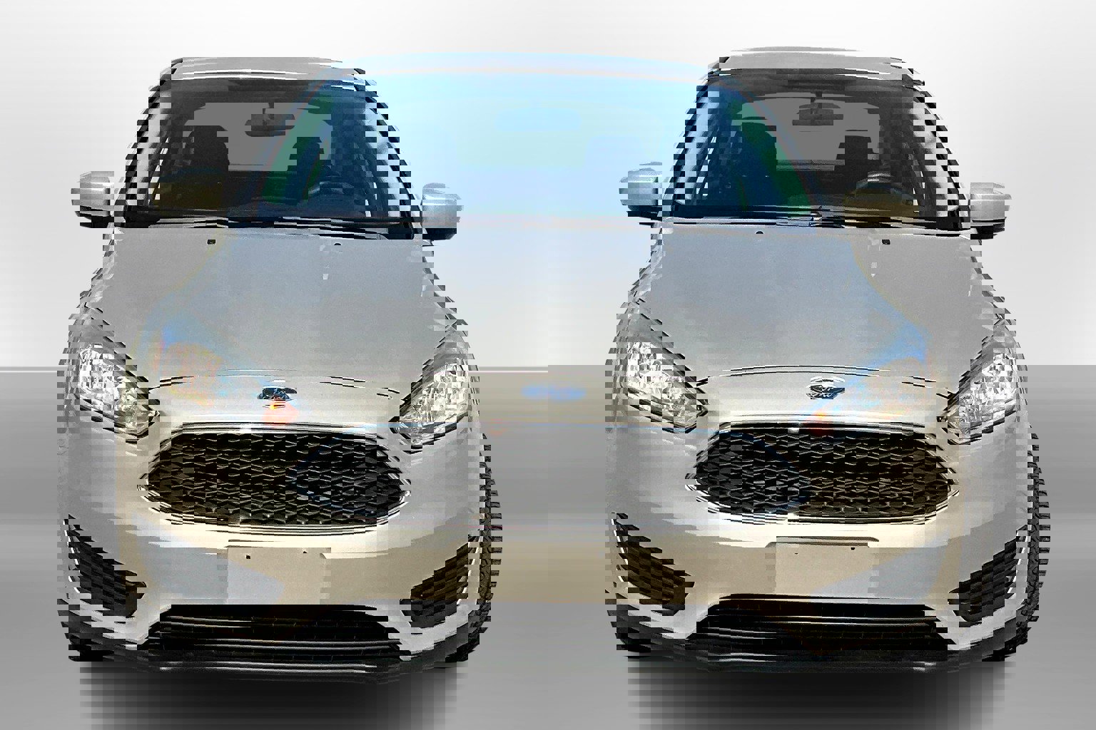 Used 2018 Ford Focus SE image 3