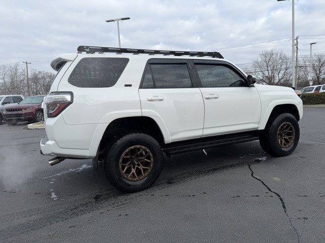 Used 2016 Toyota 4Runner SR5 image 7