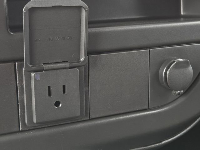 New 2026 GMC Savana 2500 w/ Driver Convenience Package image 7