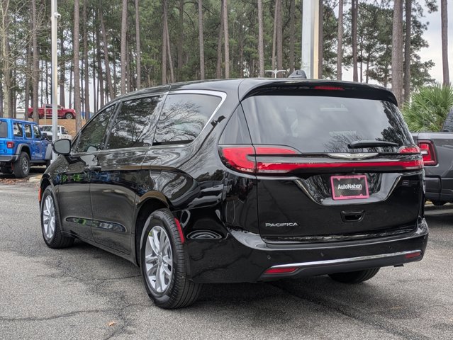 New 2026 Chrysler Pacifica Select image 7