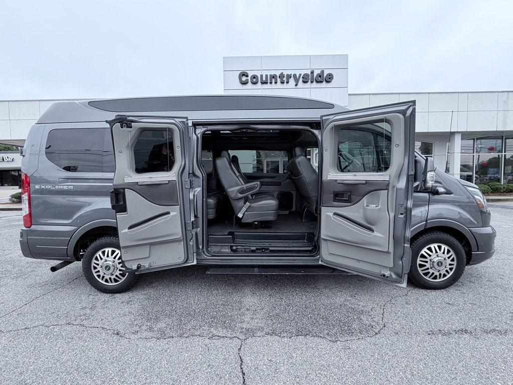 Used 2022 Ford Transit 150 Low Roof AWD image 4