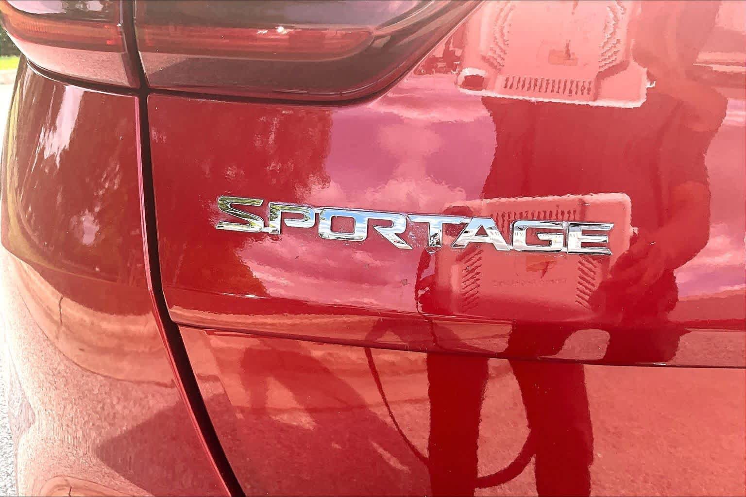 Used 2022 Kia Sportage LX AWD/4WD image 10