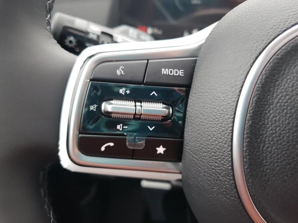 New 2026 Kia Carnival SX Prestige FWD image 15