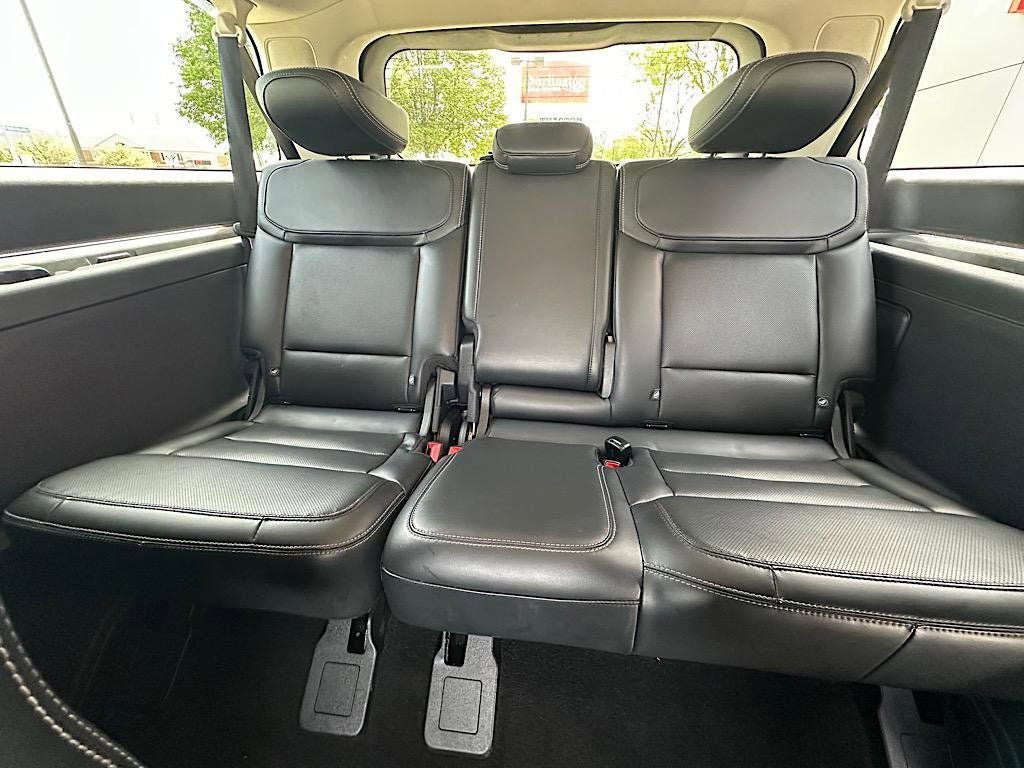 Used 2025 Ford Expedition Max Platinum AWD/4WD image 19
