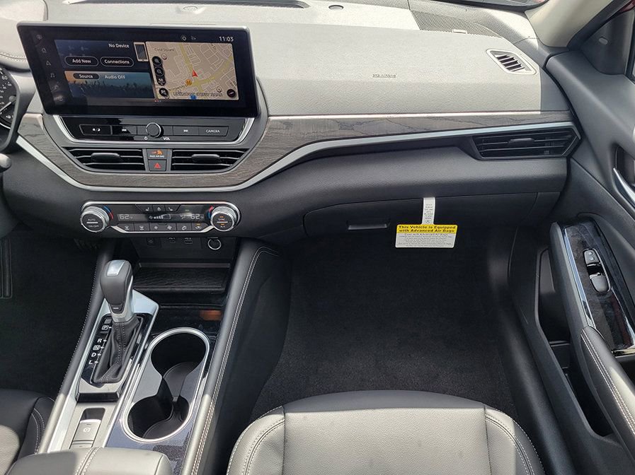 New 2025 Nissan Altima 2.5 SL image 13