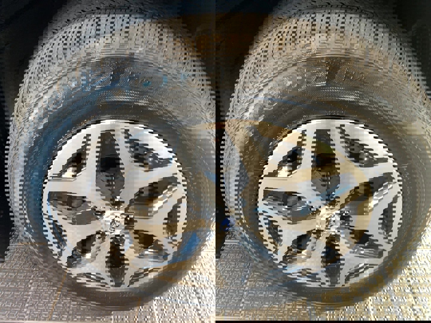 Used 2023 Subaru Forester Premium image 5