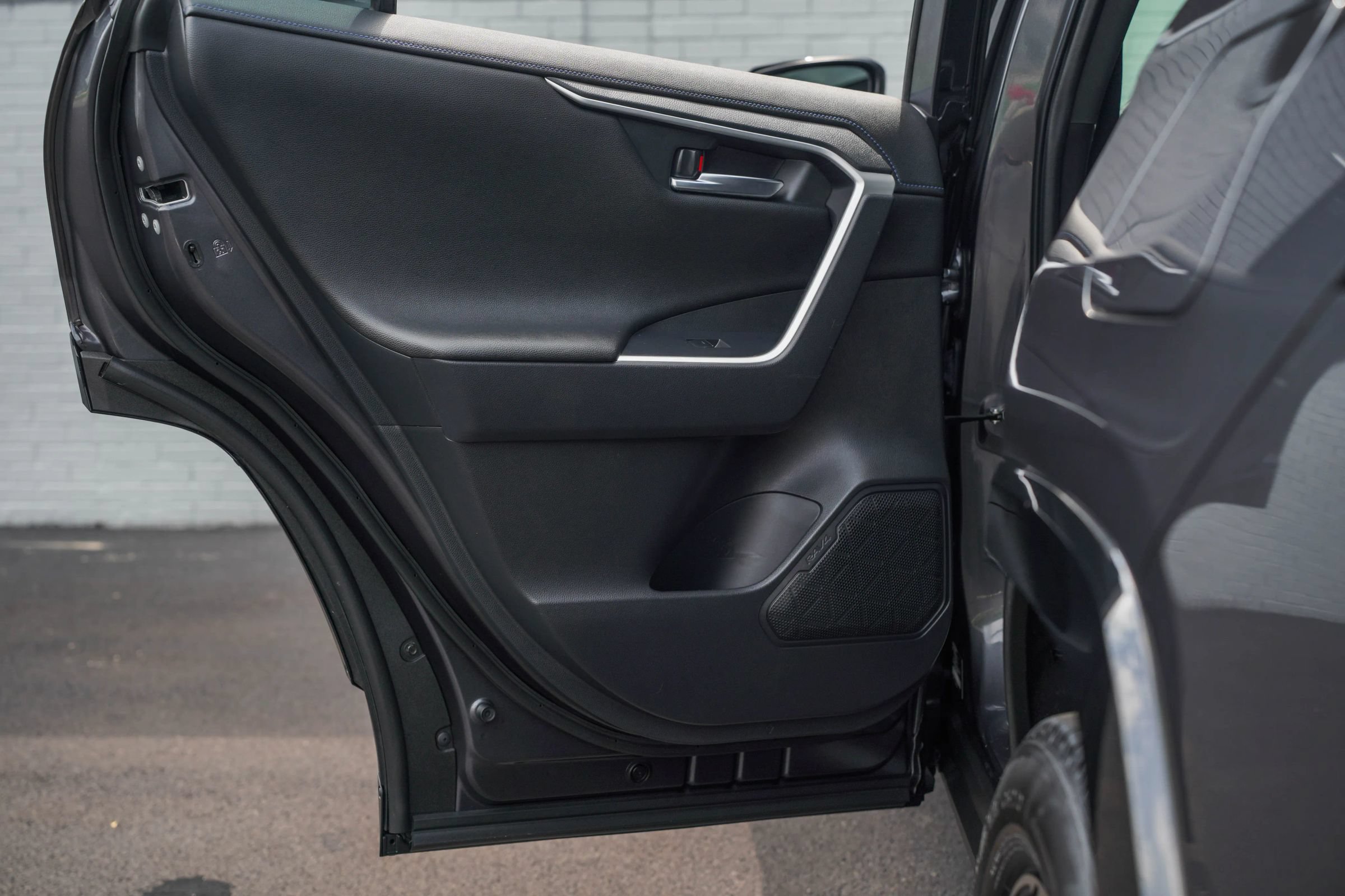 Used 2022 Toyota RAV4 XSE AWD/4WD image 28