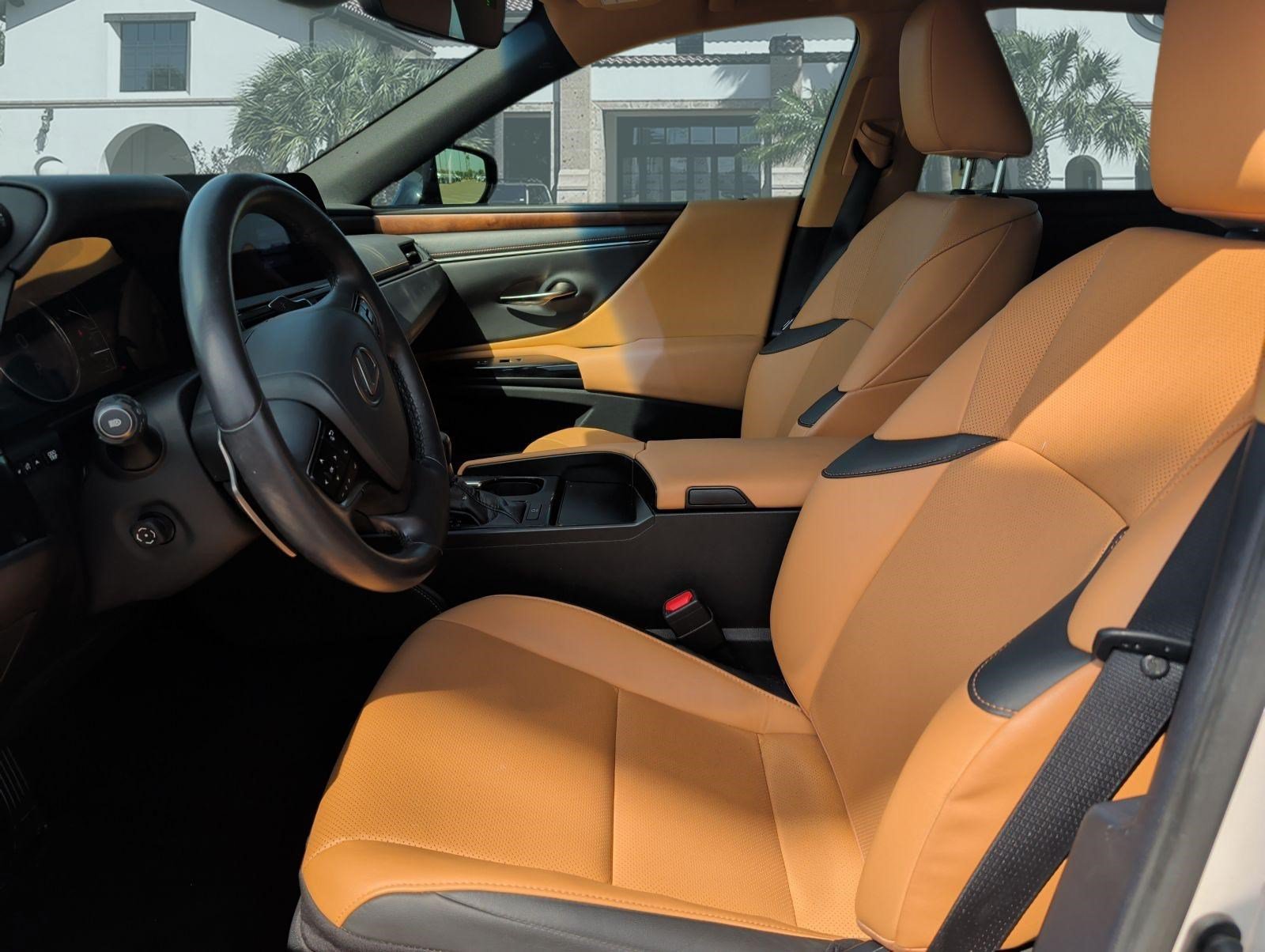 Certified 2025 Lexus ES 350 w/ Premium Package FWD image 11