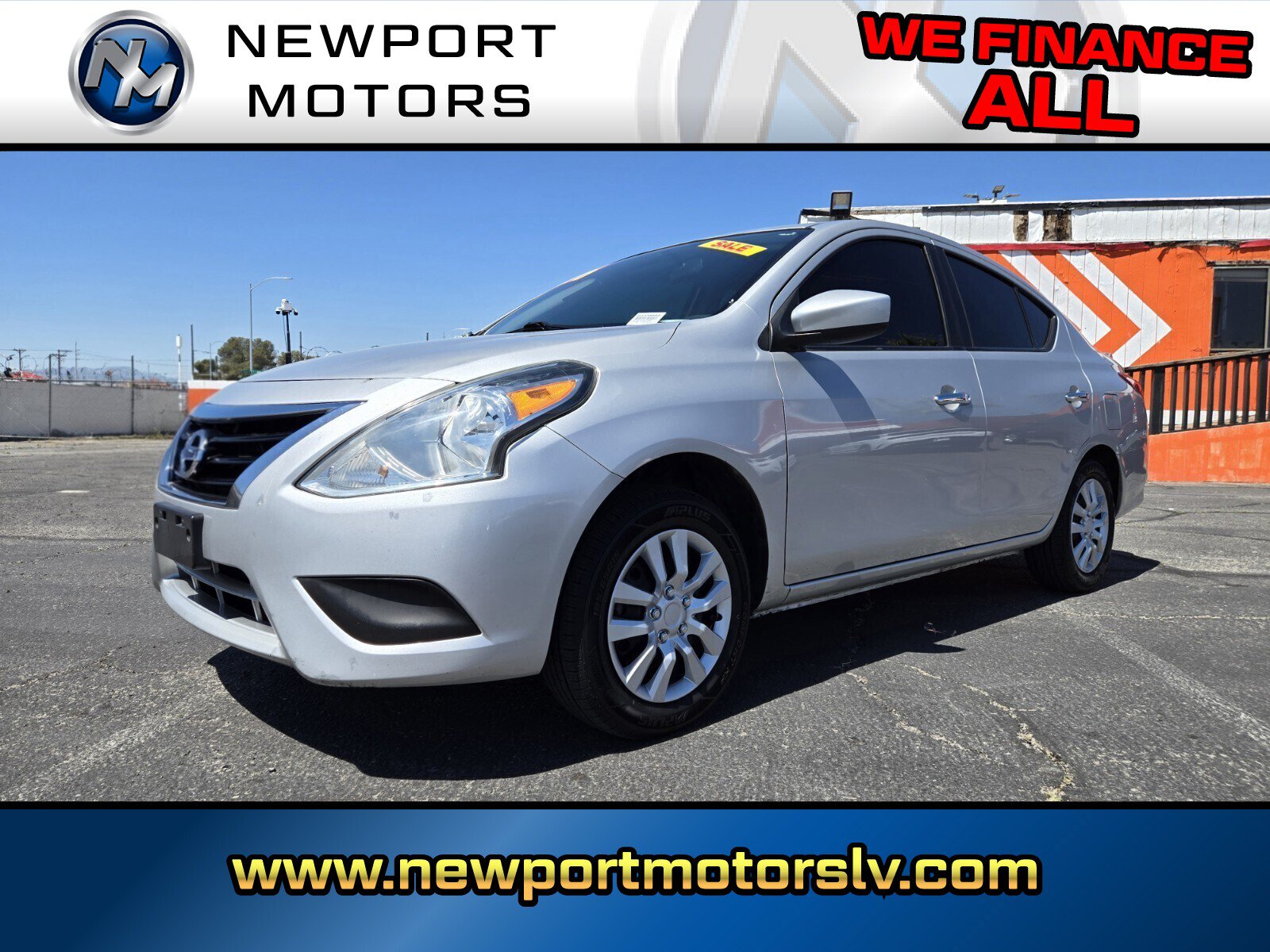 Used 2016 Nissan Versa SV FWD image 1