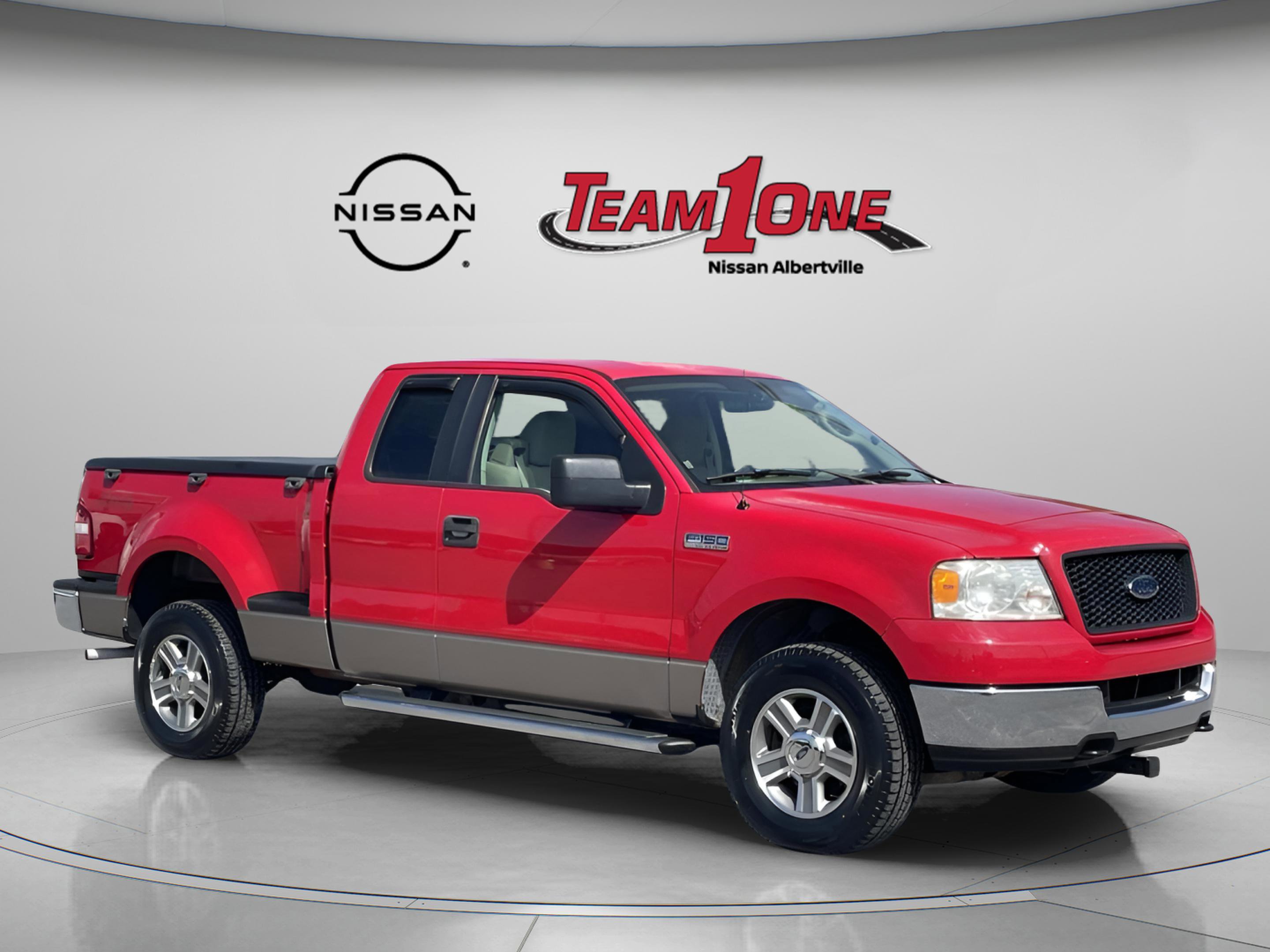 Used 2005 Ford F150 XLT AWD/4WD image 1