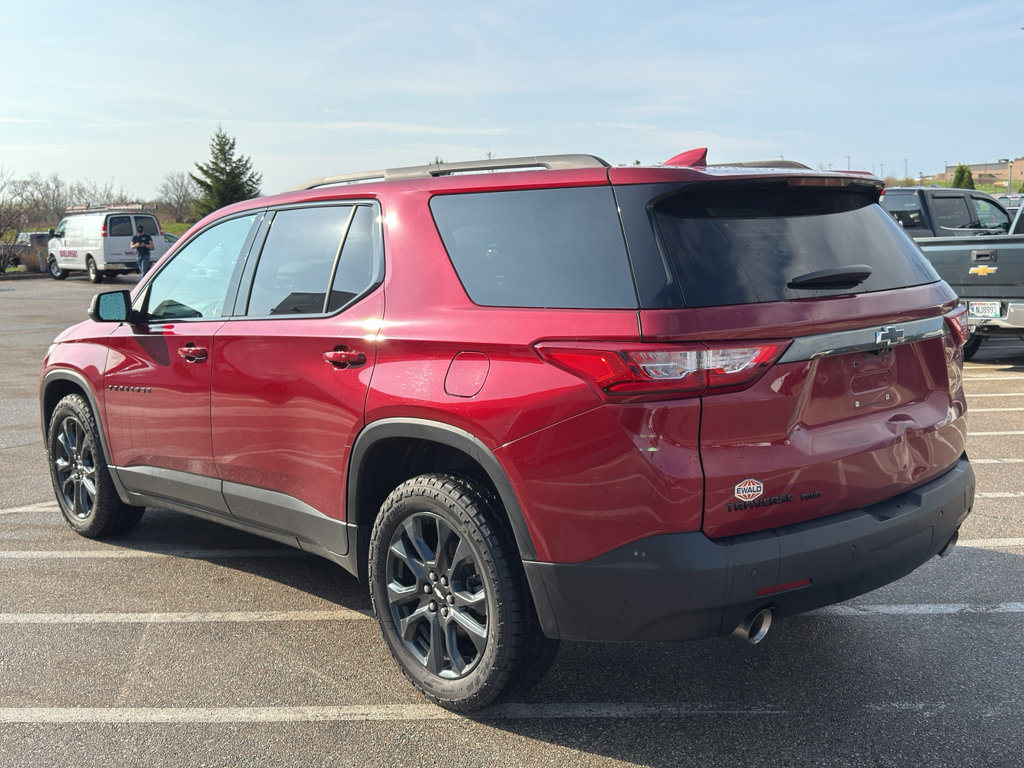 Used 2021 Chevrolet Traverse RS image 3