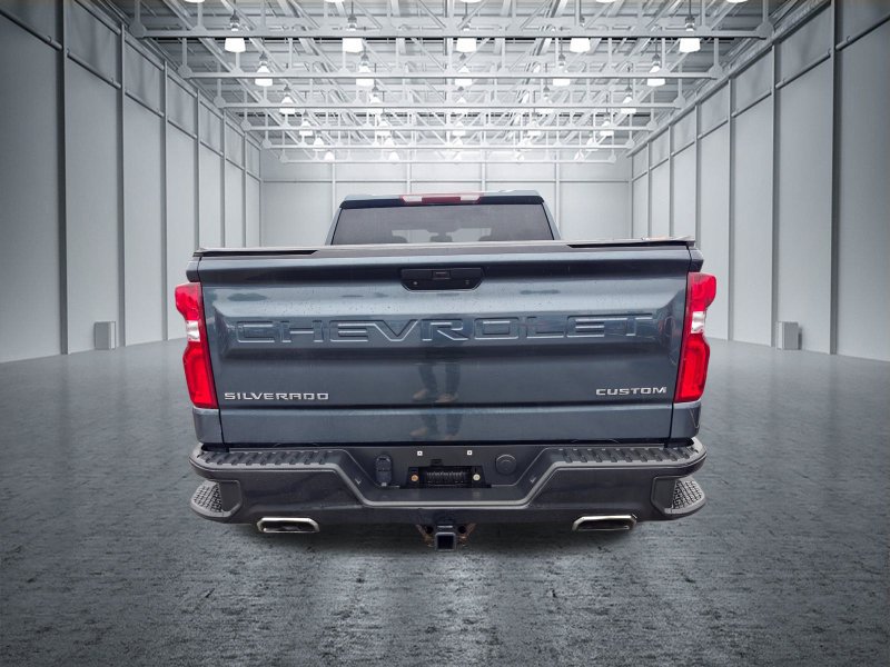 Used 2019 Chevrolet Silverado 1500 Custom Trail Boss w/ Custom Convenience Package AWD/4WD image 5