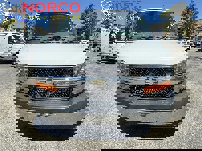 Used 2021 Chevrolet Express 3500 LT w/ LT Preferred Equipment Group image 5