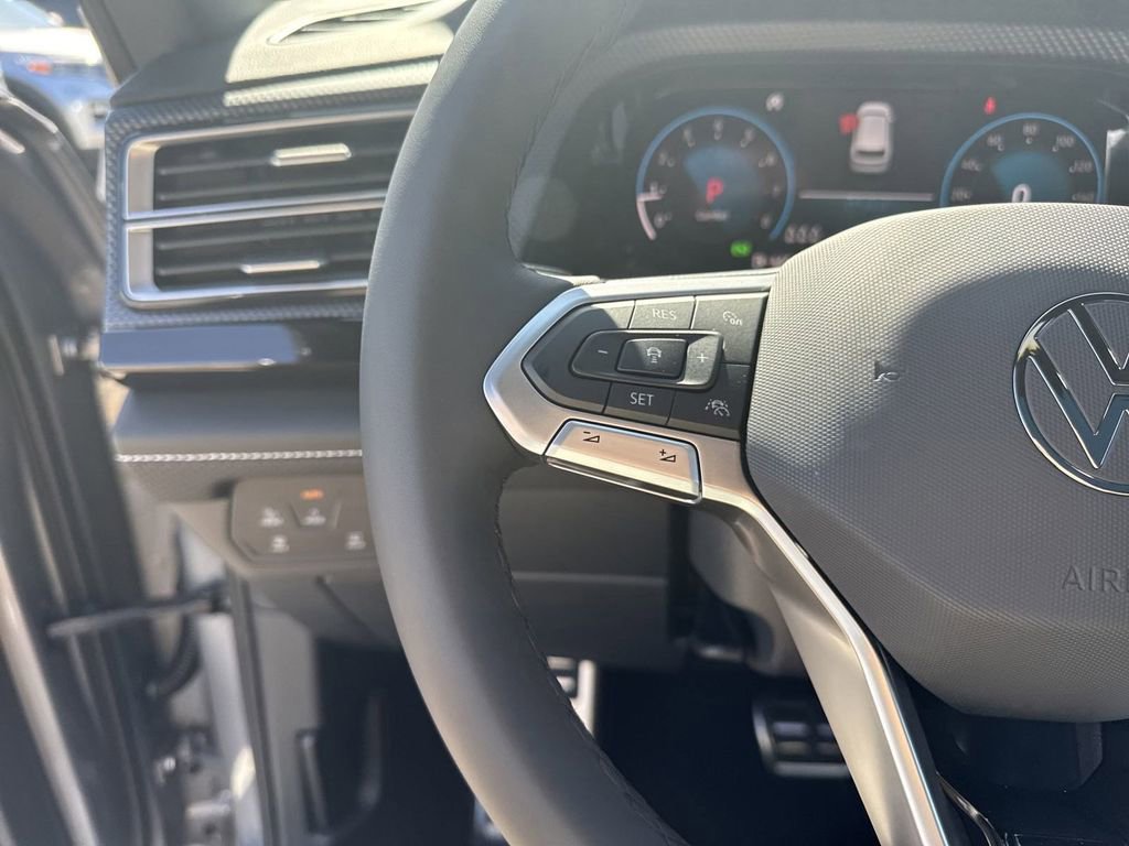 New 2025 Volkswagen Atlas Cross Sport SEL Premium R-Line image 25