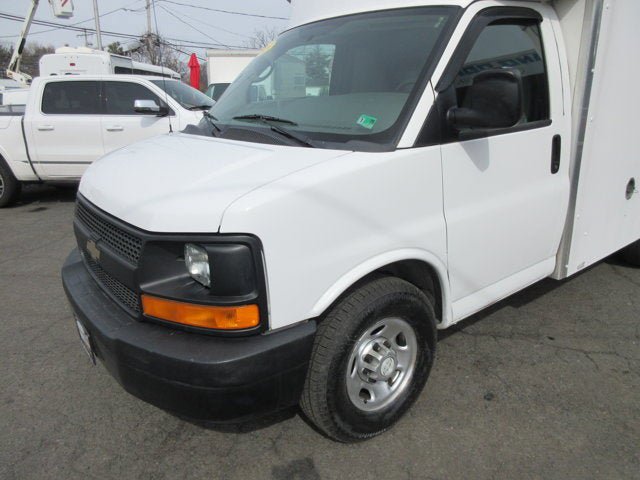 Used 2015 Chevrolet Express 3500 RWD image 28
