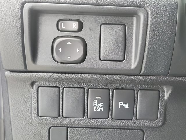 Used 2015 Lexus ES 300h w/ Navigation System Package FWD image 31
