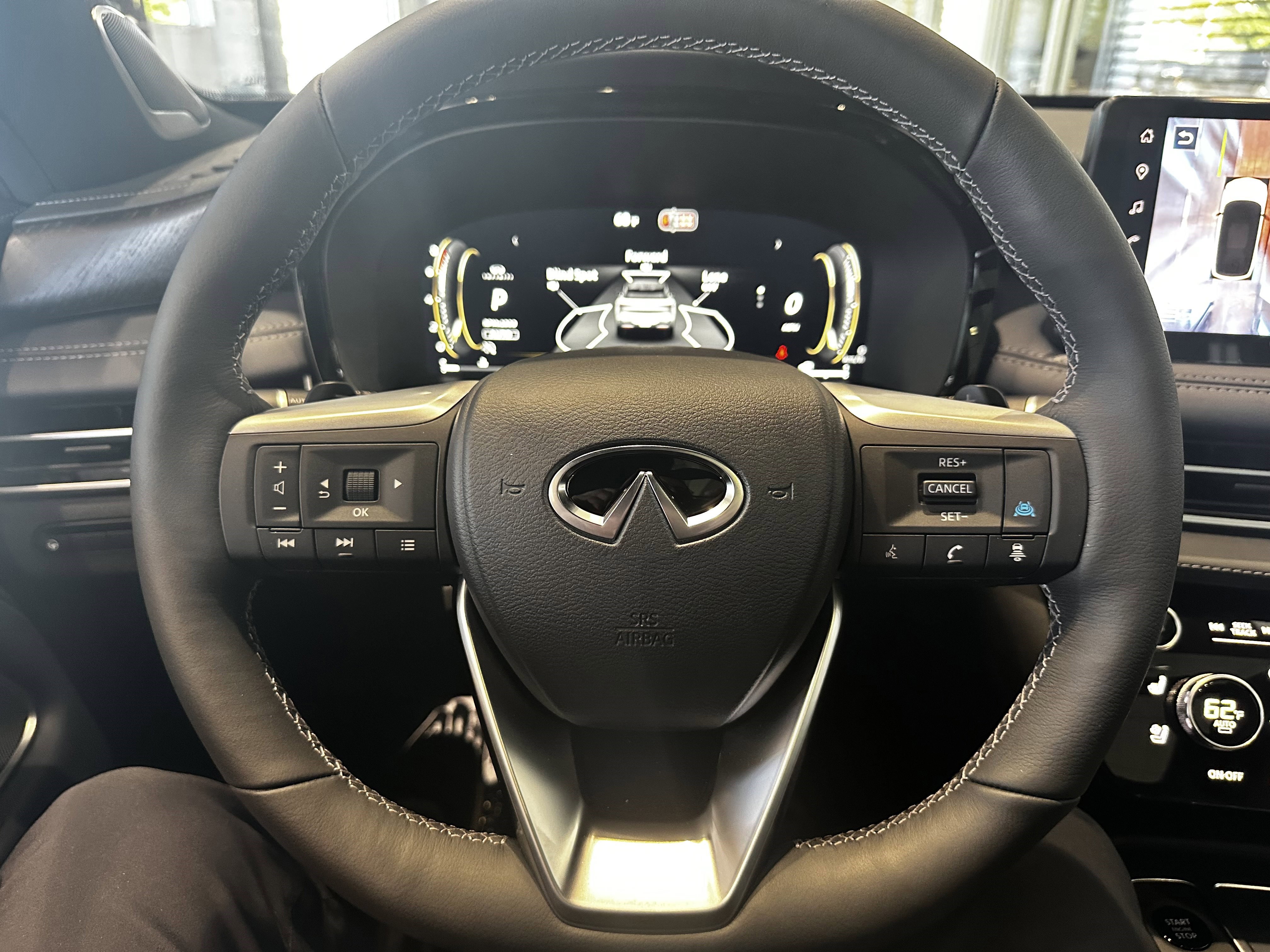 Used 2026 INFINITI QX60 Luxe w/ Dark Cargo Package image 15