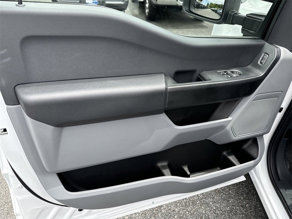 New 2025 Ford F250 XL w/ 360-Degree Camera Package image 11