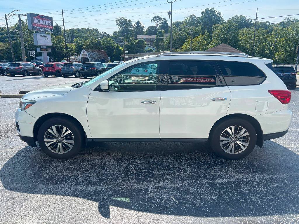 Used 2019 Nissan Pathfinder S AWD/4WD image 9
