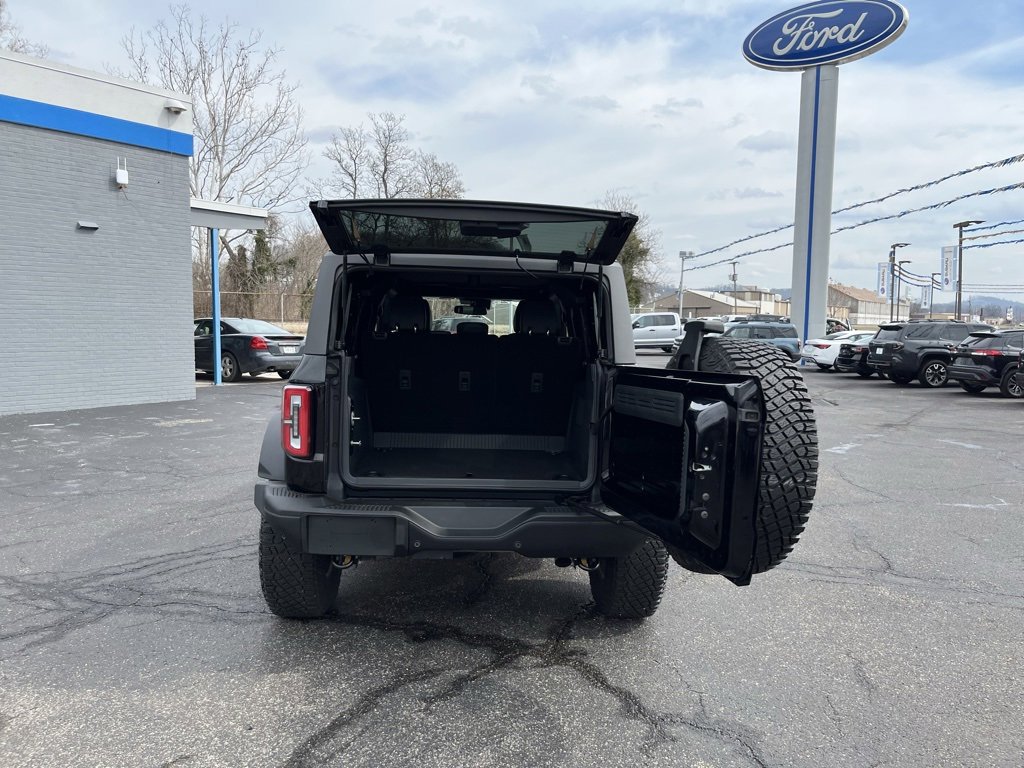 Used 2024 Ford Bronco Badlands image 30