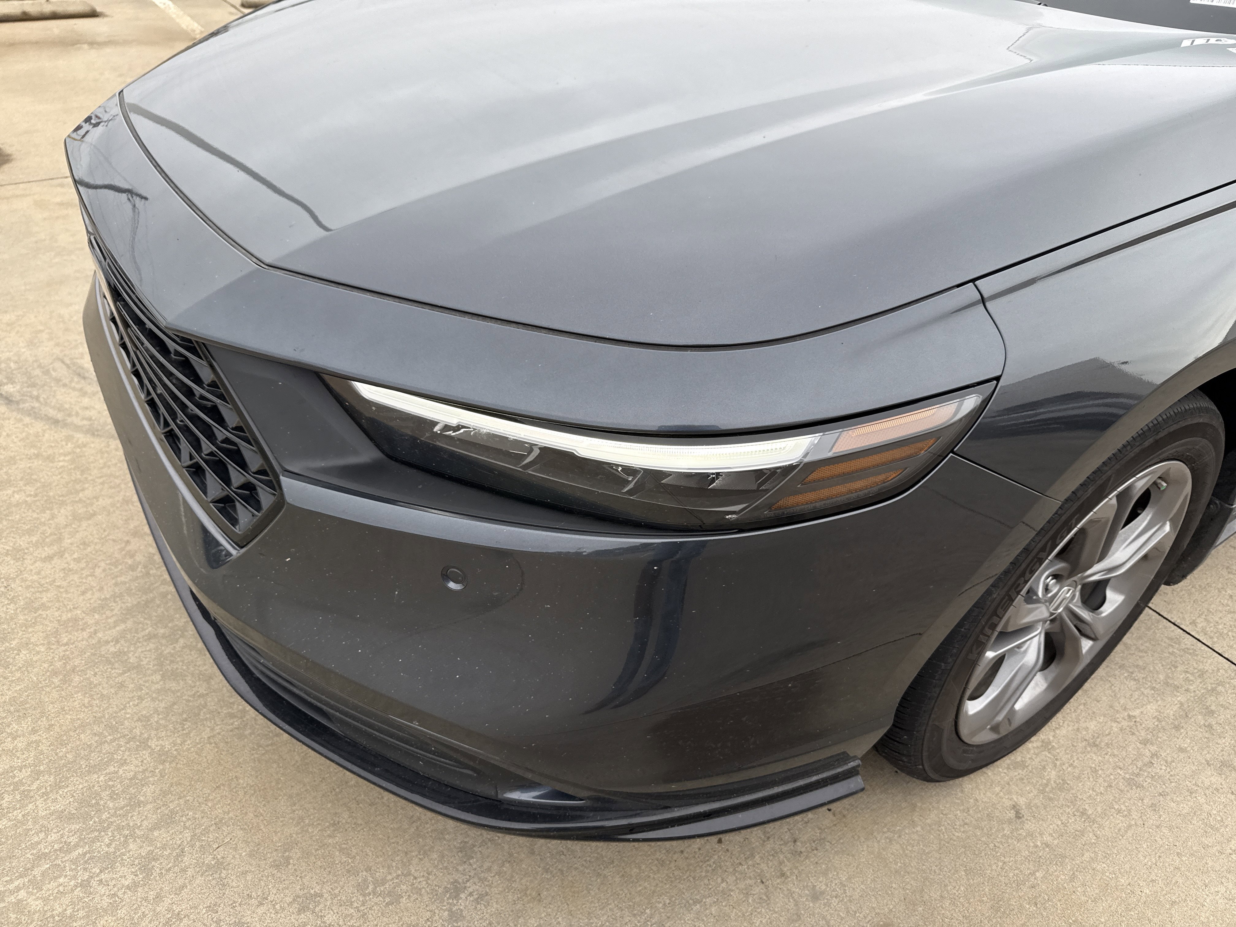 Used 2023 Honda Accord EX-L image 6