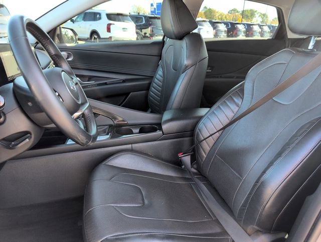 Used 2022 Hyundai Elantra Limited w/ Cargo Package image 13