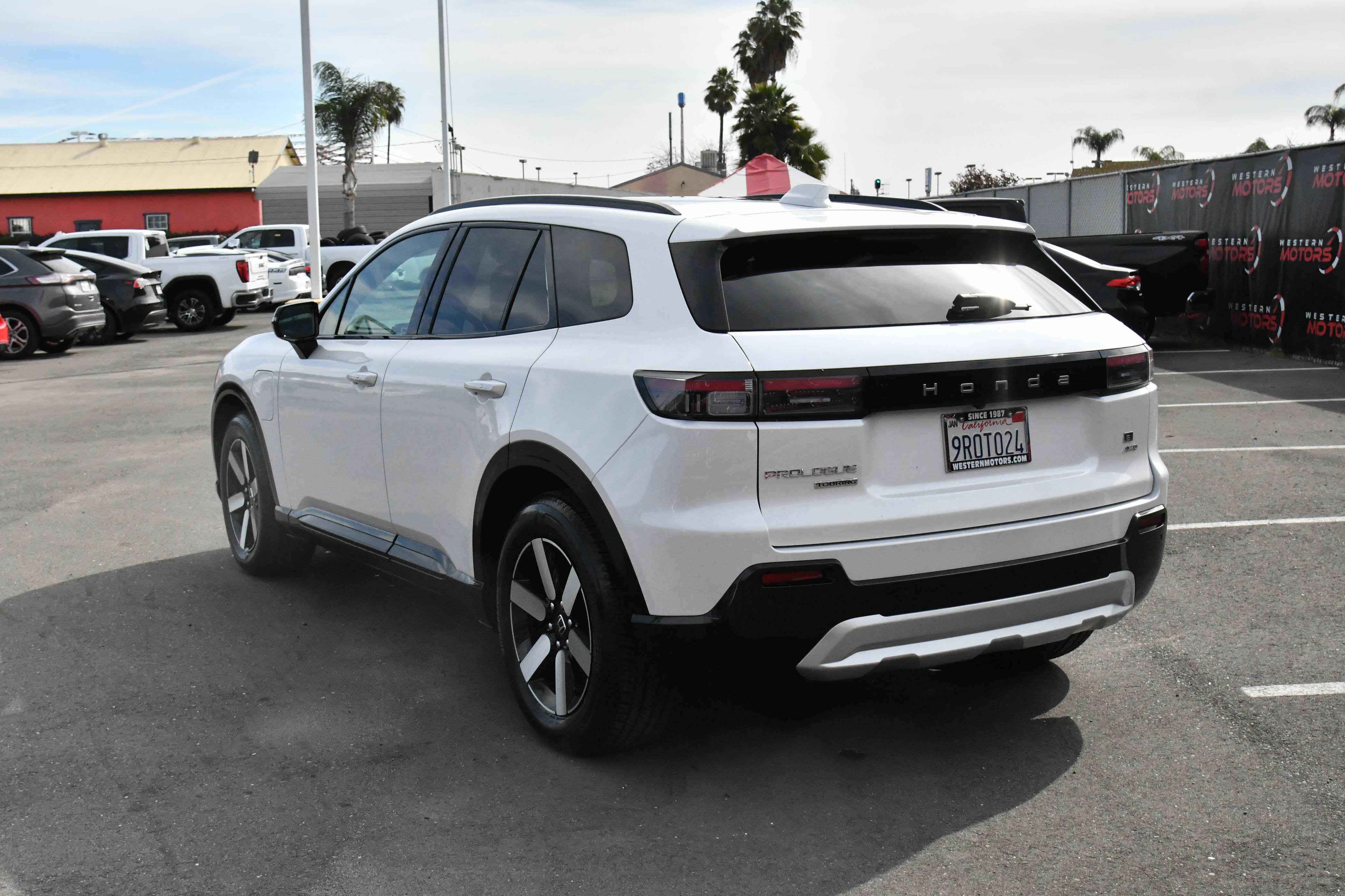 Used 2024 Honda Prologue Touring image 6