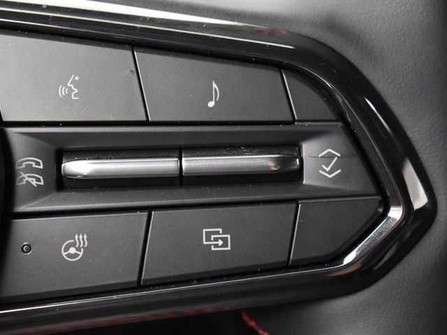 Used 2026 Chevrolet Traverse RS FWD image 25