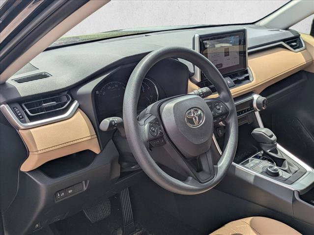 Used 2025 Toyota RAV4 XLE AWD/4WD image 9