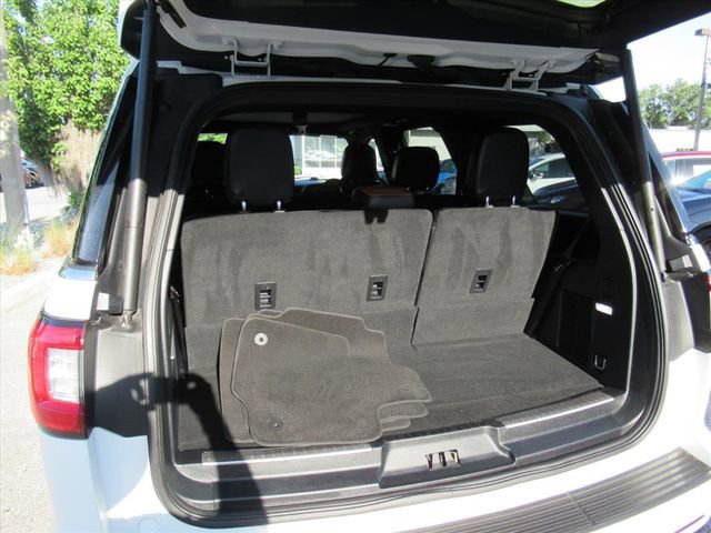 Used 2021 Lincoln Navigator Reserve AWD/4WD image 36