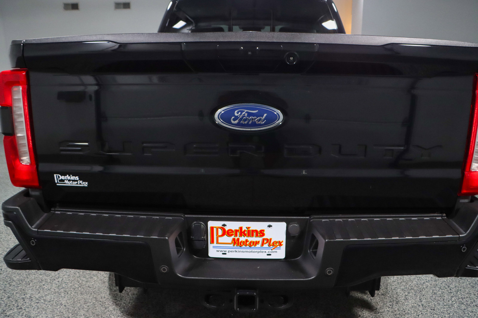 Used 2023 Ford F250 Lariat w/ Sport Appearance Package image 8
