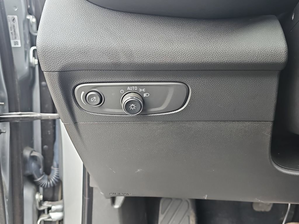 Certified 2023 Buick Envision Essence image 31