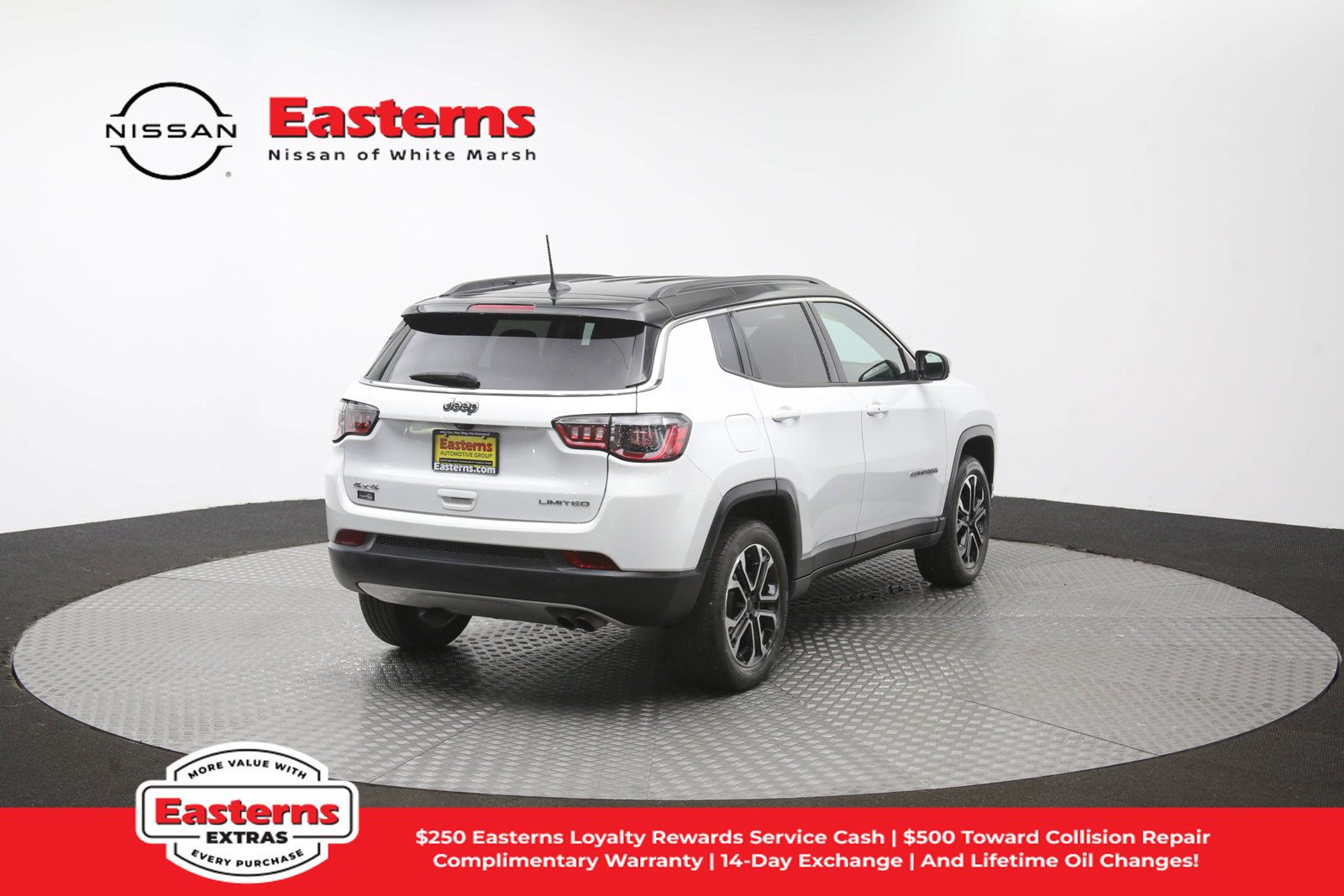 Used 2022 Jeep Compass Limited AWD/4WD image 39