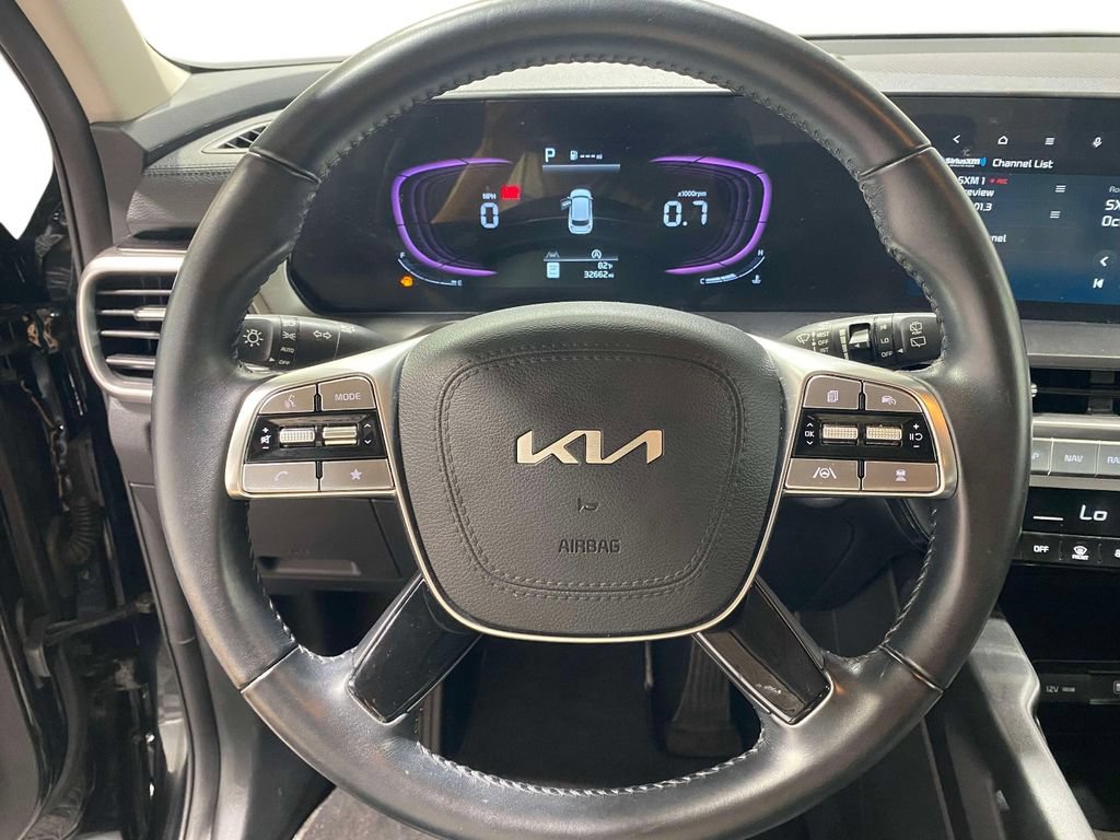 Used 2024 Kia Telluride LX AWD/4WD image 23