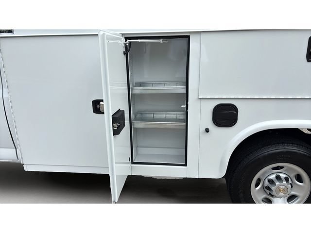 New 2025 Chevrolet Express 3500 w/ Power Convenience Package RWD image 16