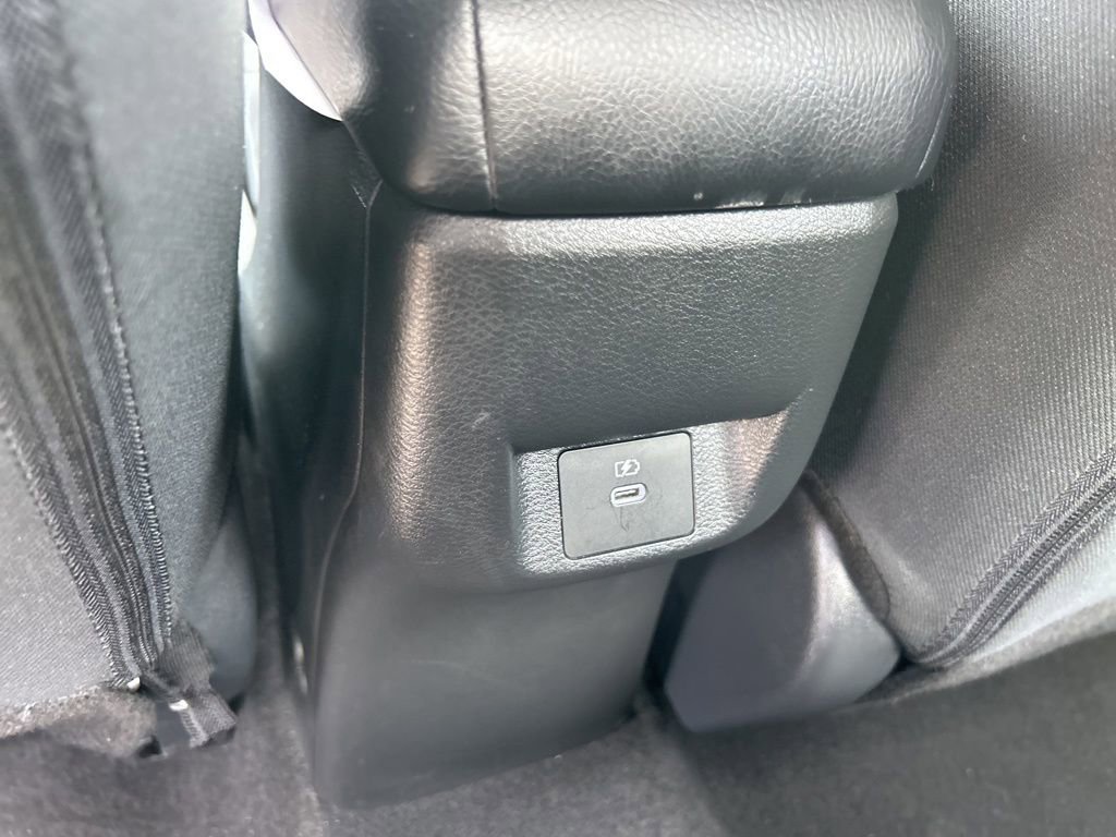 Used 2025 Nissan Versa SV FWD image 26