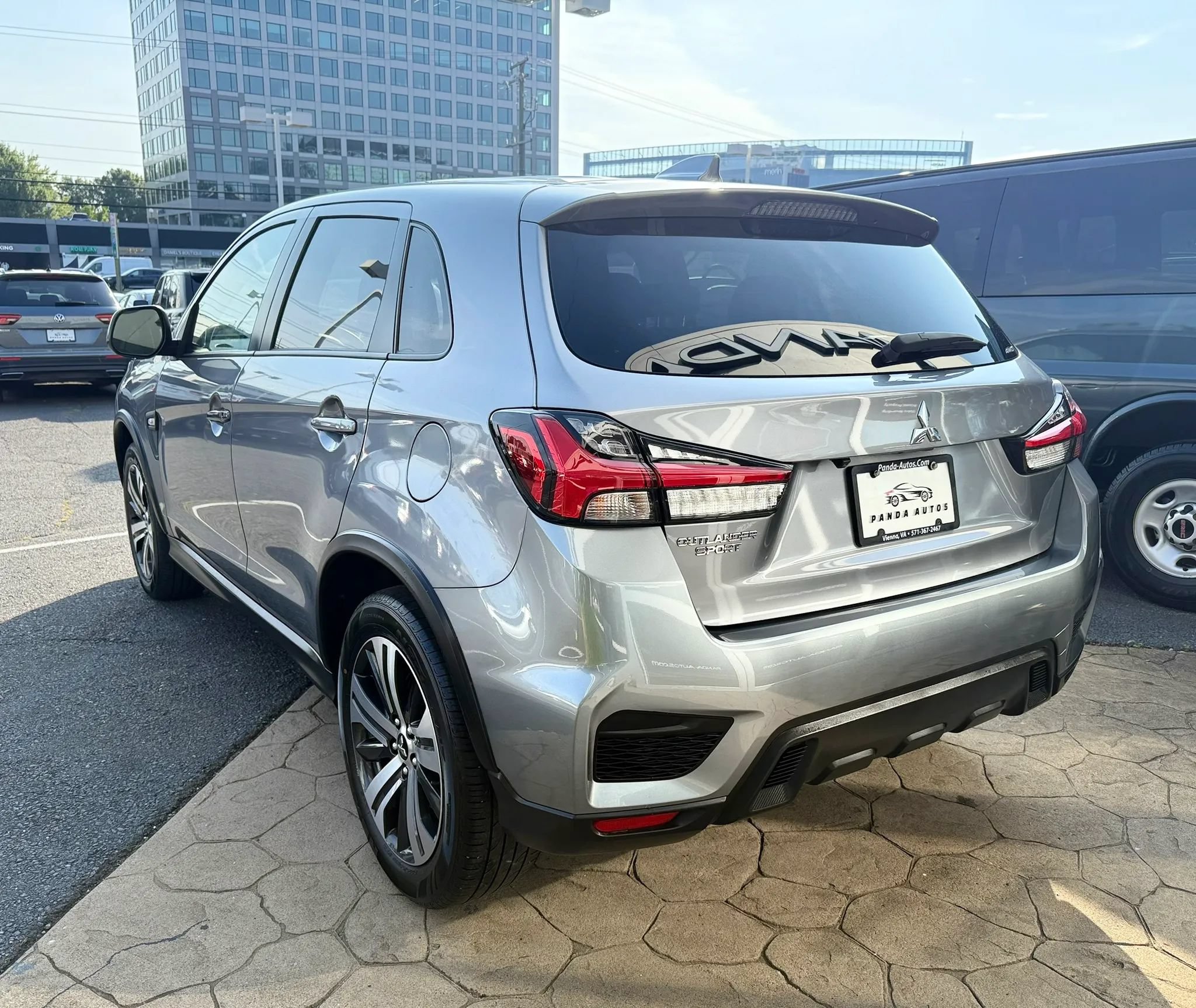 Used 2023 Mitsubishi Outlander Sport ES AWD/4WD image 5