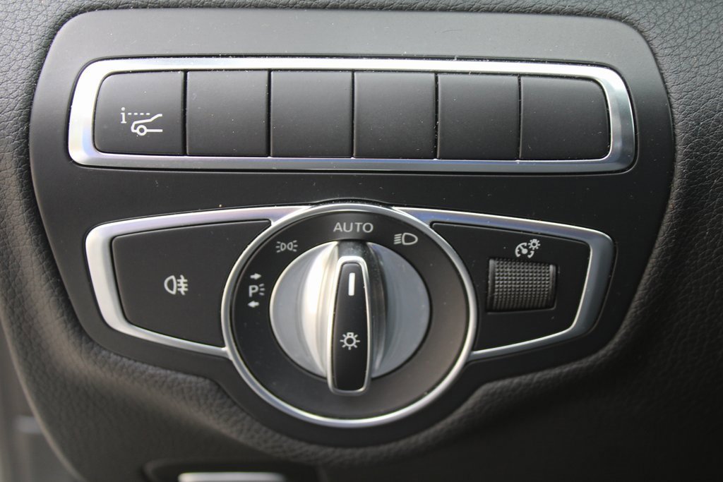 Used 2018 Mercedes-Benz C 63 AMG Cabriolet image 36