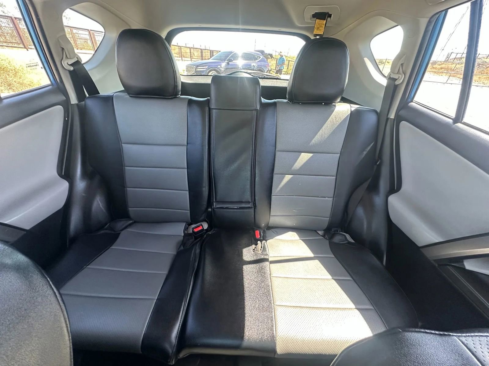 Used 2017 Toyota RAV4 XLE image 14