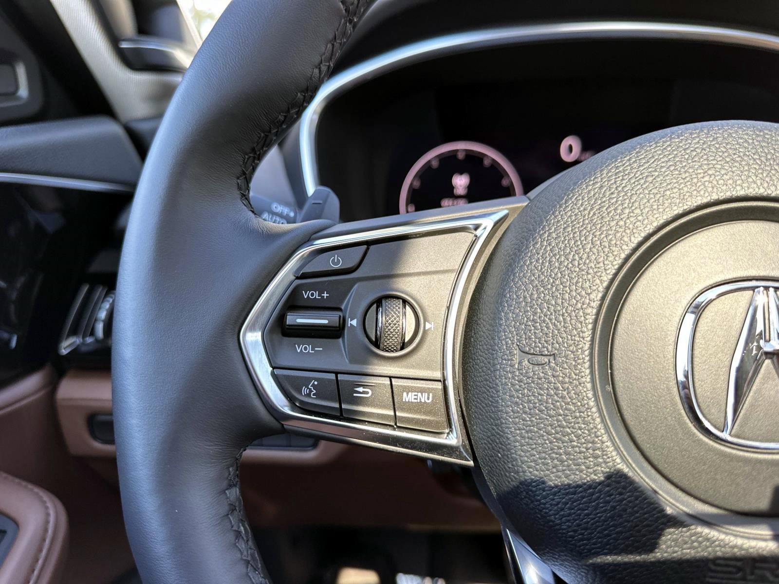 Certified 2025 Acura MDX SH-AWD w/ Technology Package image 29