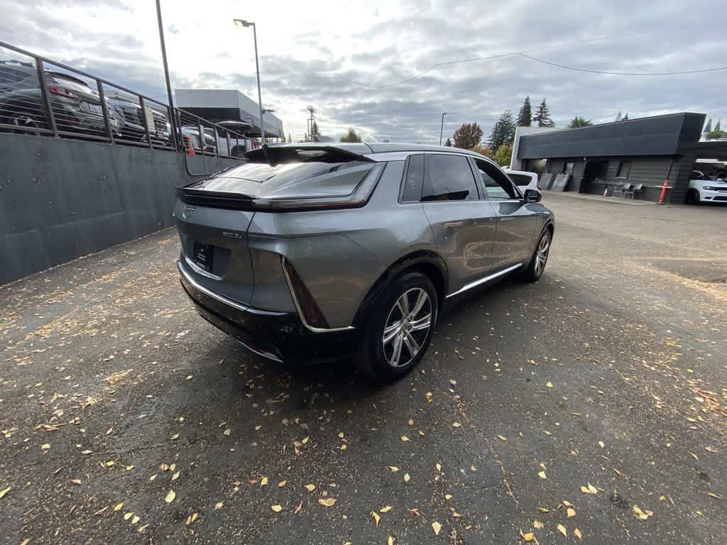 Certified 2024 Cadillac Lyriq Tech AWD/4WD image 6