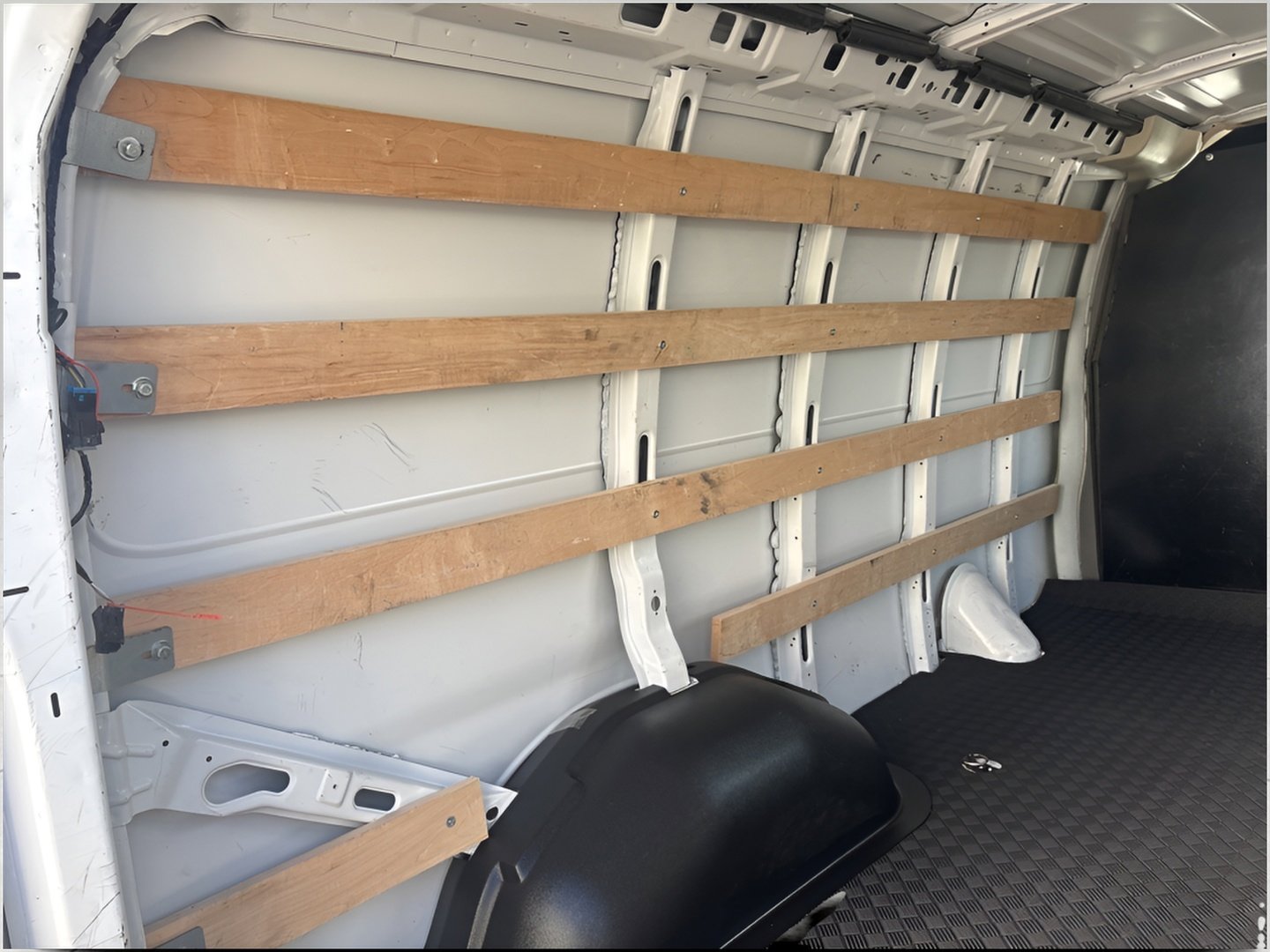 Used 2023 Chevrolet Express 2500 w/ Driver Convenience Package image 10