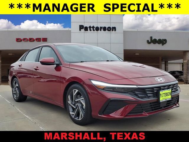 Used 2025 Hyundai Elantra SEL image 1