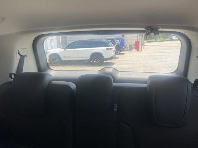 New 2025 Nissan Armada SV image 32
