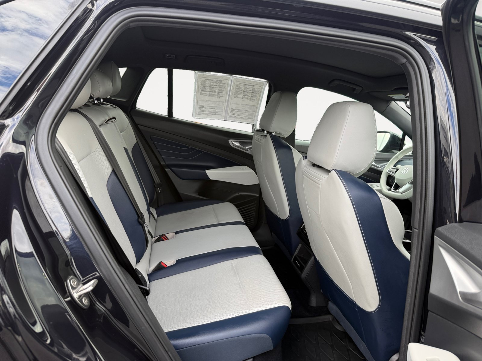 Certified 2023 Volkswagen ID.4 Pro S AWD/4WD image 18